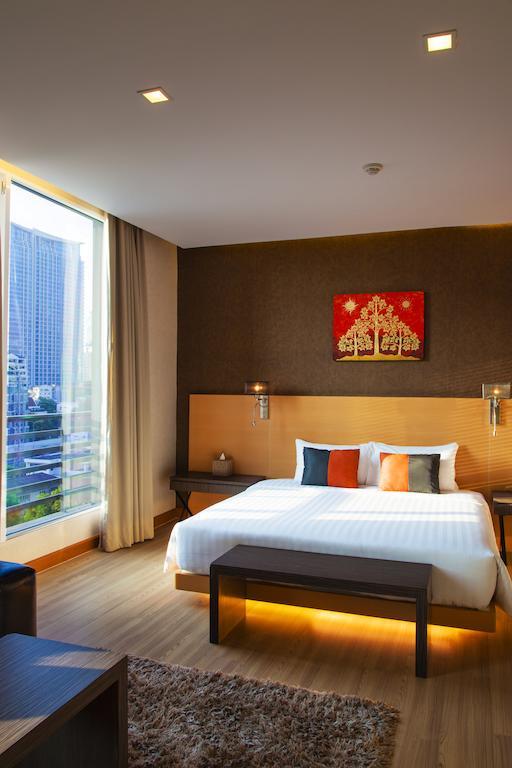 Hotel Solo, Sukhumvit 2, Bangkok - Sha Extra Plus Exteriör bild